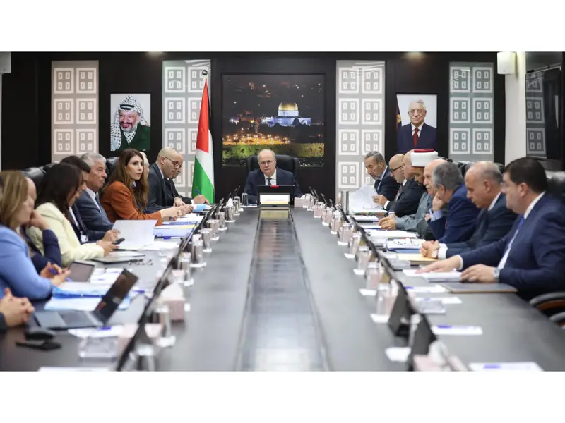 مجلس الوزراء الفلسطيني يحذر من تفاقم الأزمة الإنسانية في قطاع غزة