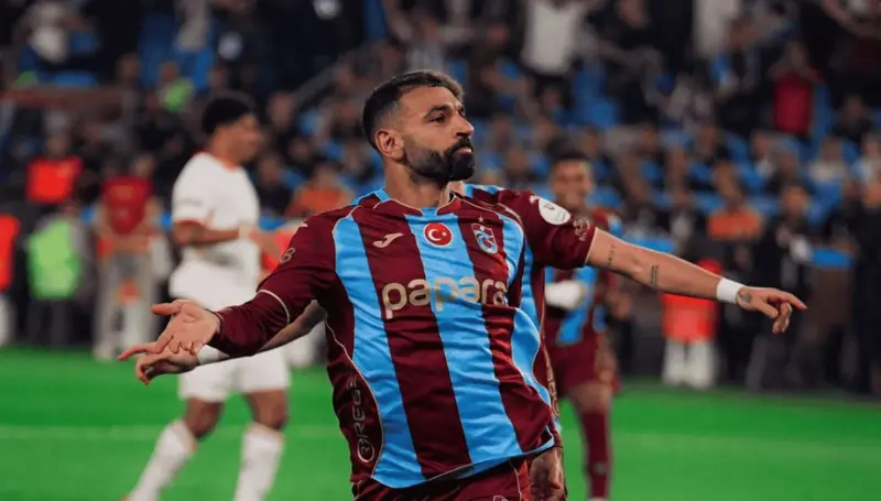 تجربة جديدة لمحمد صلاح مع بطل العالم في طرابزون سبور