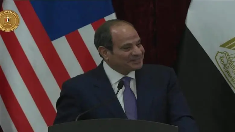 عاجل.. السيسي يدعو الملك ورئيس الوزراء الماليزيين لزيارة مصر