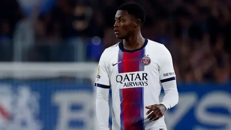الإصابة تبعد نونو مينديز عن باريس سان جيرمان أمام برشلونة