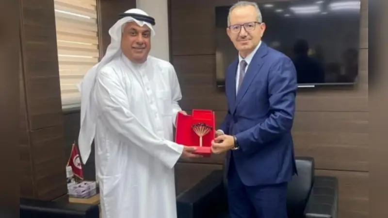 مدير عام وكالة الاستثمار الخارجي وسفير مملكة البحرين يبحثان دفع مشروع "المرفأ المالي"