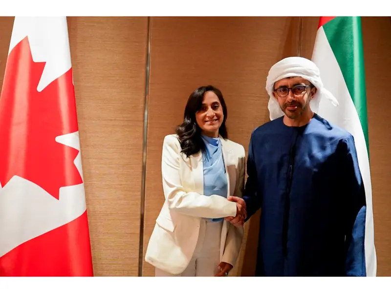 وزير الخارجية الإماراتي يلتقي وزيرة خارجية كندا
