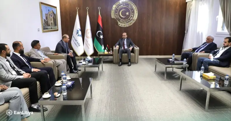 الخدمة المدنية تعتمد 15 ملاكاً وظيفاً بجهات مختلفة
