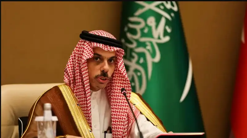 وزير الخارجية ونظيره الأردني يبحثان هاتفيًا التطورات الأخيرة في المنطقة