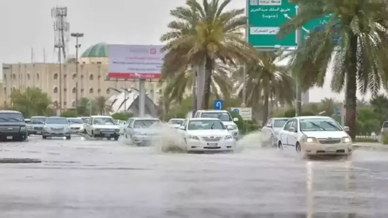 أمطار رعدية وتساقط البرد.. الأرصاد تكشف حالة الطقس في المملكة لمدة 48 ساعة