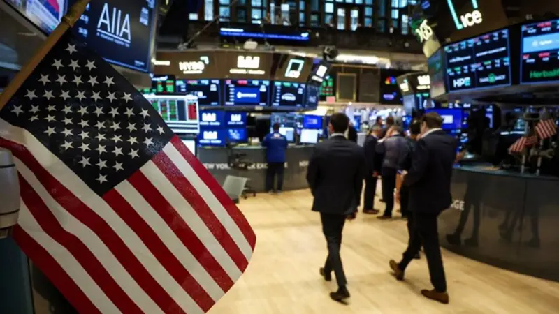 مؤشرات الأسهم الأمريكية تغلق جلسة التداولات على تباين
