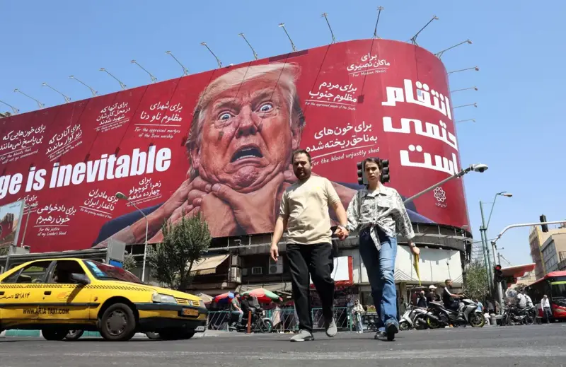 إيران تتمسك بشروطها وتتأهب لـ«حرب واسعة النطاق» (تغطية حية)