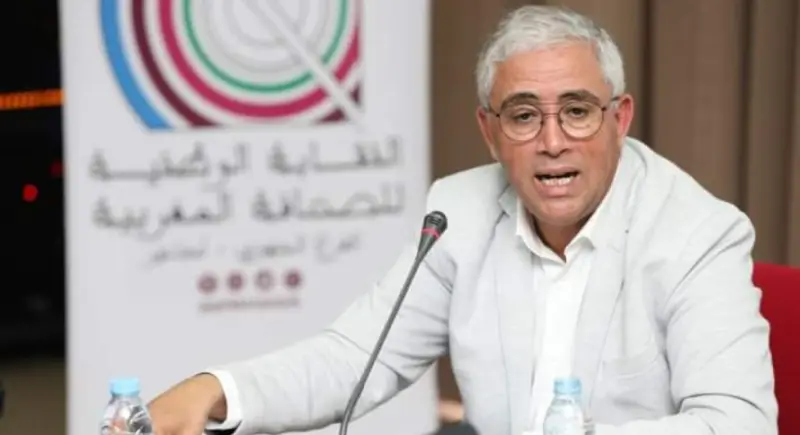 أغلبية قيادة نقابة الصحافة تطالب بإحالة الرئيس على لجنة التحكيم والأخلاقيات وتلوح بمؤتمر استثنائي