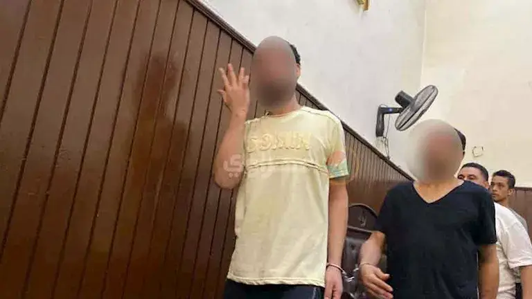 حكاية اللص المنحوس و "فيلا السفير".. 3 "فيوزات" كهرباء أوقعت كهربائي في مأزق