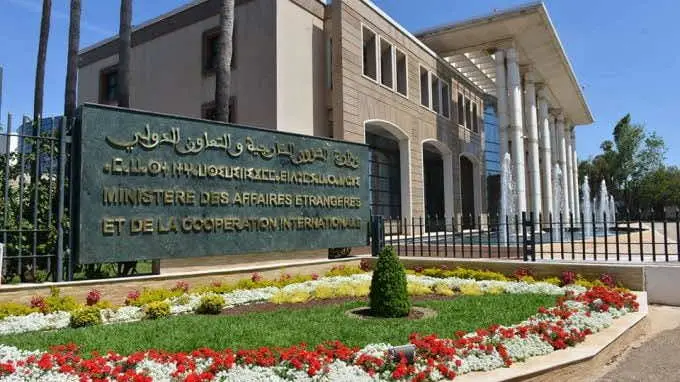 تخريب قنصلية مغربية بفرنسا على يد محسوبين على البوليساريو واعتقال ثلاثة مشتبه فيهم