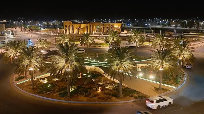 4 ميادين جديدة بقرية العليا تعكس أصالة العمارة النجدية