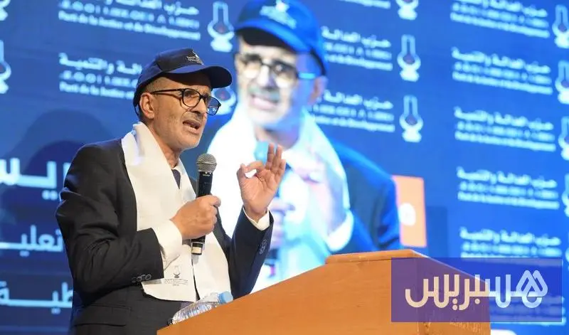 الأزمي مرشحا ضد التويزي لرئاسة "النواب"