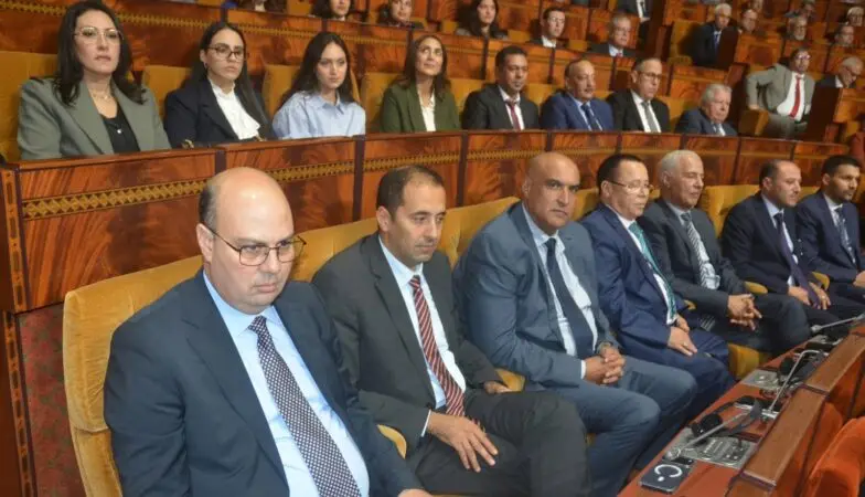 بعد 12 يوما من افتتاح الملك للبرلمان.. أول إدانة قضائية بالسجن النافذ لنائب وجلسة محاكمة تنتظر آخر