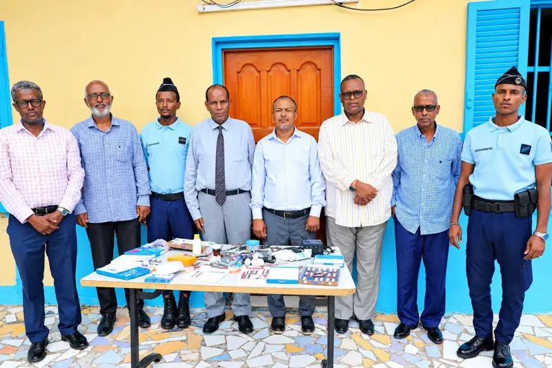 Un cabinet dentaire clandestin découvert, du matériel saisi