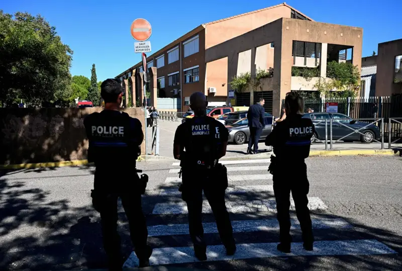 طالب يطلق النار على مدرّسين ببندقية صيد في الجنوب الفرنسي