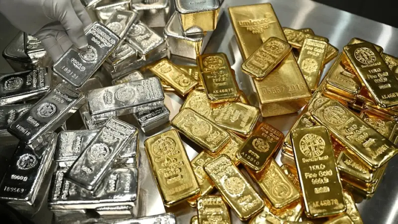 المعادن النفيسة تنتعش.. الذهب يرتفع 1.3% والفضة تحقق مكاسب قوية