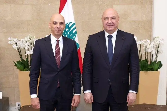 رئيس الجمهورية تسلم أوراق إعتماد ستة سفراء جدد لدى لبنان