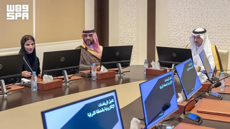 محافظ الأحساء يبحث مع رئيس مجلس إدارة الاتحاد السعودي للرياضات الإلكترونية تنمية القطاع في المحافظة