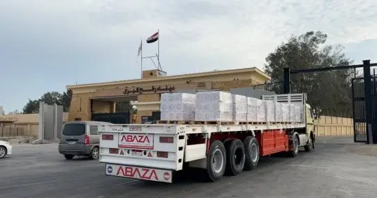 الهلال الأحمر يطلق قافلة بحمولة تتجاوز 2.850 طن مساعدات غذائية وإغاثية