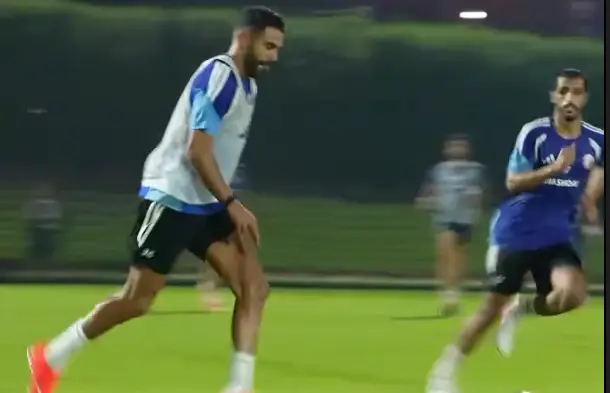 بالفيديو.. محرز يخوض أول حصة تدريبية مع ناديه الجديد