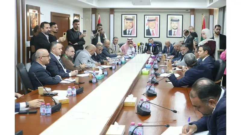 الزراعة النيابية تبحث تحديات قطاعي الدواجن وزيتون المائدة