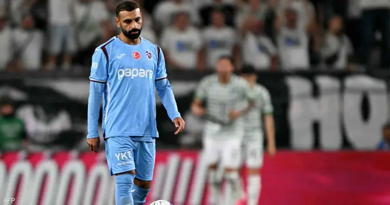 لاعب "هارتس" الأسكتلندي يوجّه طلبا خاصا إلى محمد صلاح