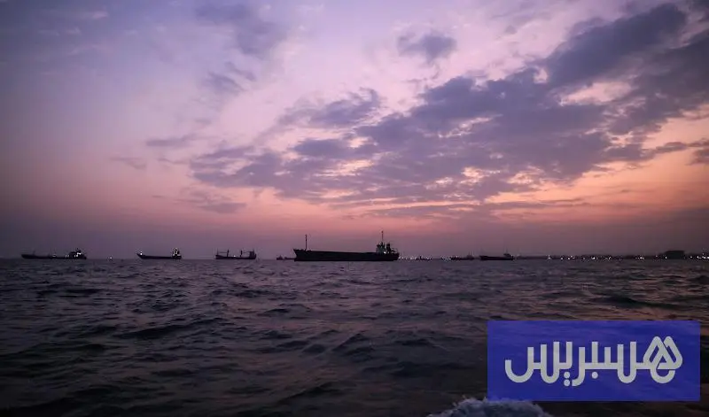 إيران تهدد باستهداف كابلات إنترنت