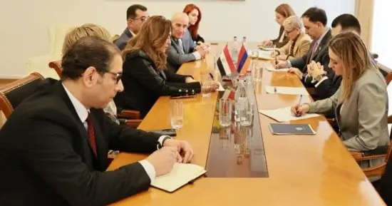 وزيرة البيئة تبحث مع نظيرها الأرمينى التعاون فى حماية التنوع البيولوجى