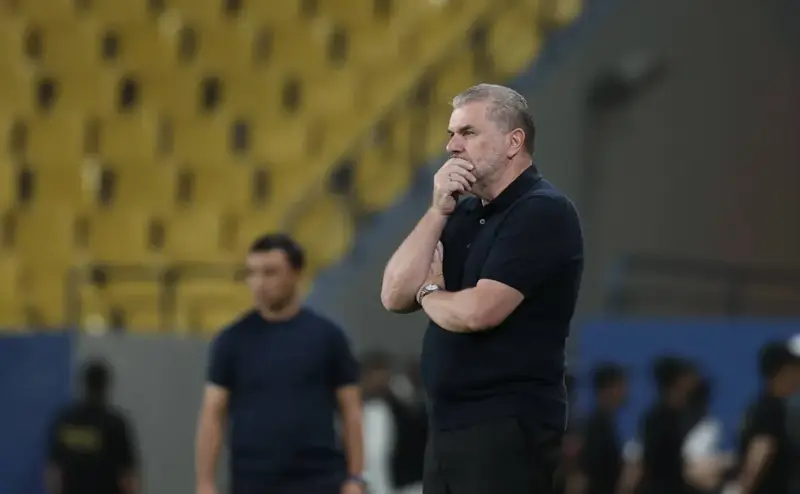 بوستيكوغلو: طموحنا الانتصار في كل مباراة