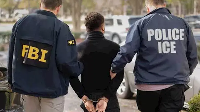 FBI تعتقل سعوديًا وتتهمه بالتجسس على "أوبن أيه آي"