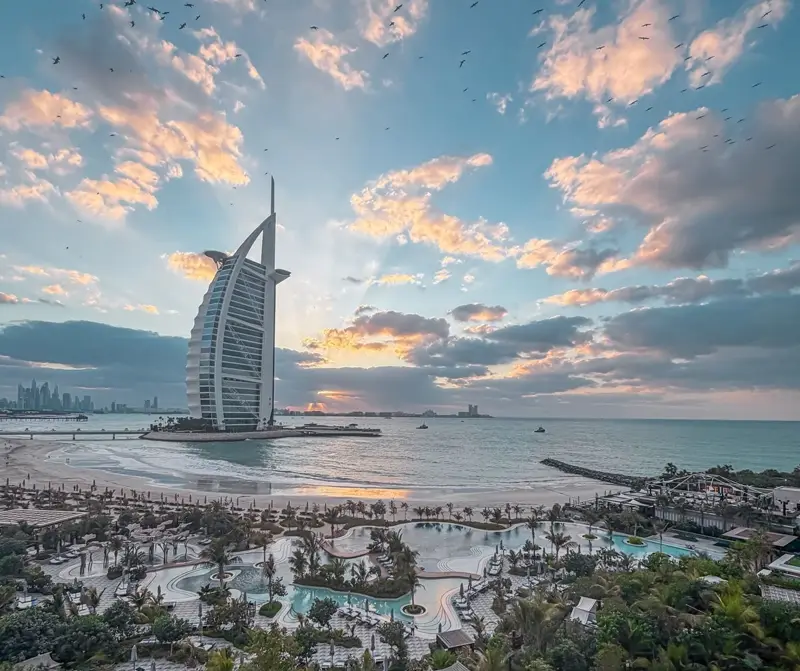 طقس الإمارات غداً.. صحو إلى غائم جزئياً