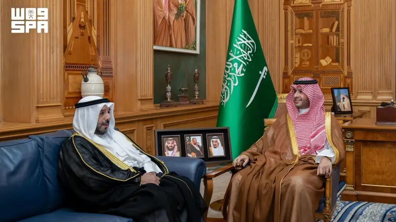 الأمير تركي بن محمد بن فهد وسفير الكويت بالمملكة يستعرضان العلاقات الأخوية الراسخة بين البلدين