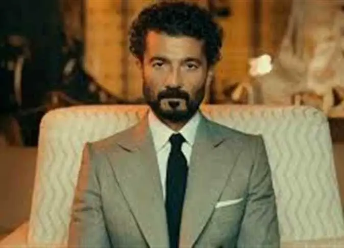 خالد النبوي يجسد شخصية رئيس جامعة خاصة في مسلسل «الأمين العام»