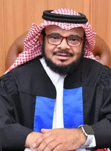 الطوهري ينال الدكتوراه