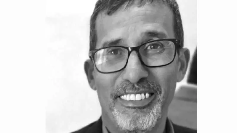 الناصر المكني (أستاذ جامعي) قنديل العقلانية والحكمة في الجامعة التونسية