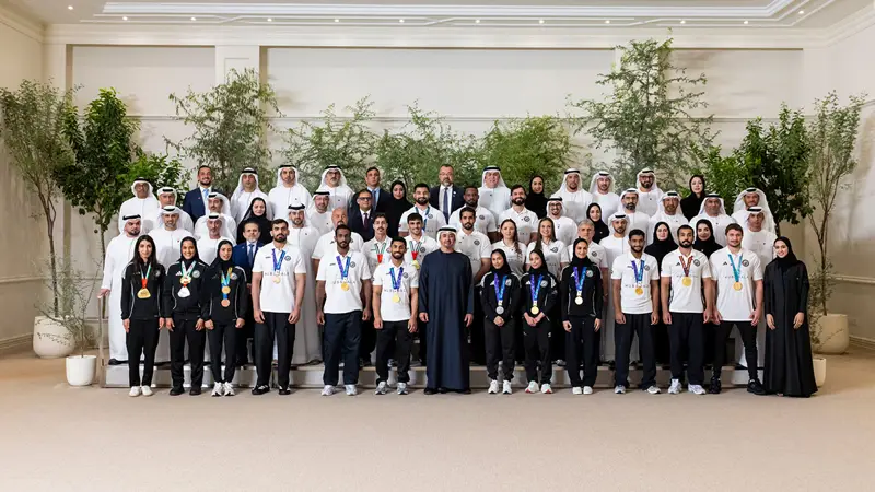 رئيس الدولة يستقبل لاعبي منتخب الإمارات للجوجيتسو الفائزين بميداليات في دورة الألعاب الآسيوية