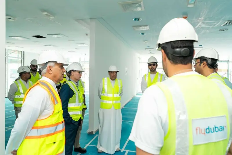 وفد «فلاي دبي» يتفقد مركز صيانة الطائرات في دبي الجنوب