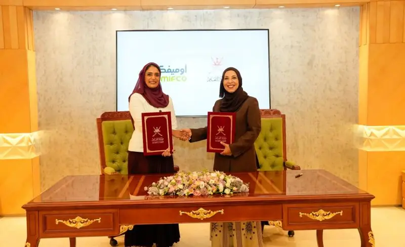 "التعليم" توقّع 3 اتفاقيات مع "أوميفكو" لدعم المنح الدراسية والإبداع والابتكارات الطلابية