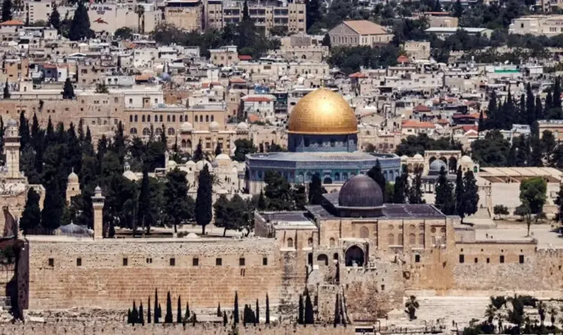 أكدوا أنه إجراء باطل ..السعودية ودول إسلامية يرفضون قرار كولومبيا فتح سفارة في القدس
