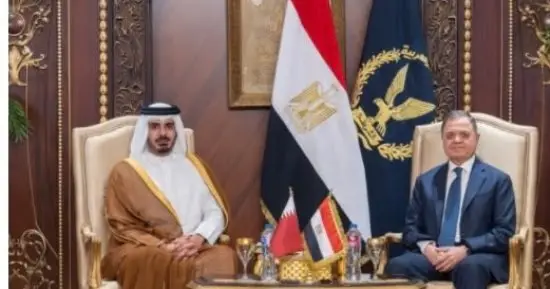 وزير الداخلية يستقبل نظيره القطري وتوقيع مذكرة تفاهم