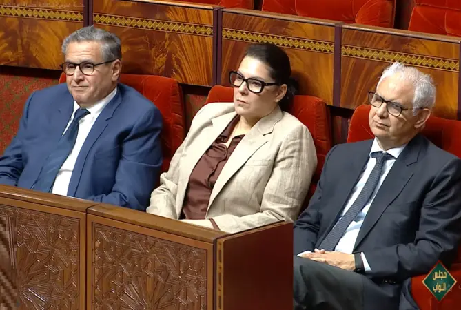 هل ترك أخنوش « مالية 2027 » معلقة؟.. ضغوط على المنصوري واجتهاد دستوري لتفادي تجاوز الأجل