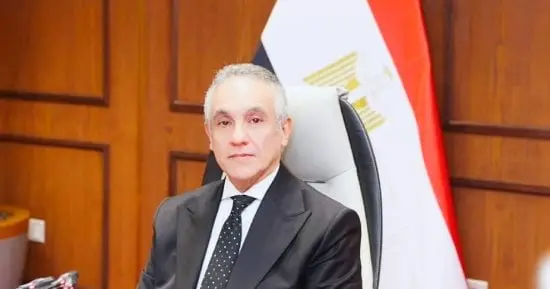 وزير العدل يمنح موظفين بشركة مياه البحر الأحمر صفة الضبط القضائي