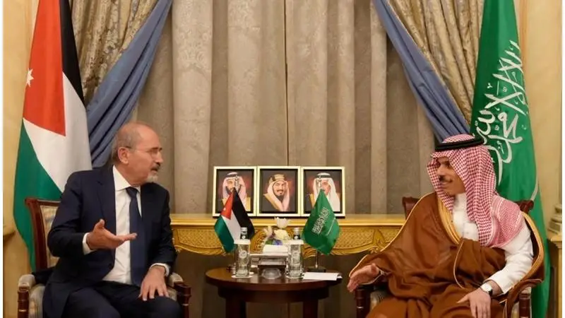 الصفدي من الرياض: تضامن أردني مطلق مع السعودية في مواجهة الاعتداءات الحوثية