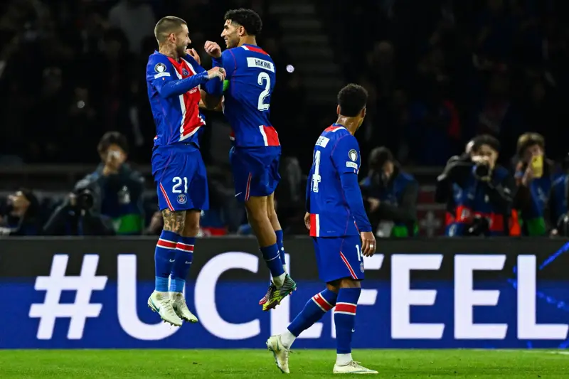 باريس سان جيرمان يواصل تفوقه على برشلونة ويهزمه برباعية في دوري أبطال أوروبا