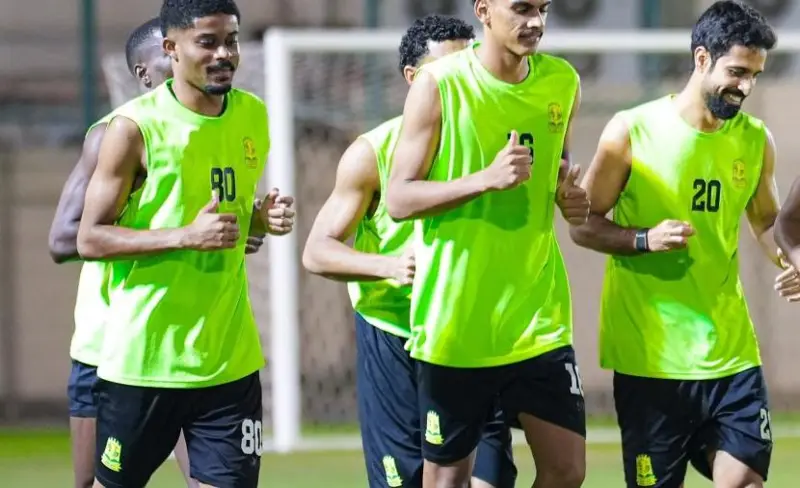 بالصور.. السيب يتسلح بالأرض والجمهور لتجاوز "الحسين" الأردني وإحياء الآمال الآسيوية