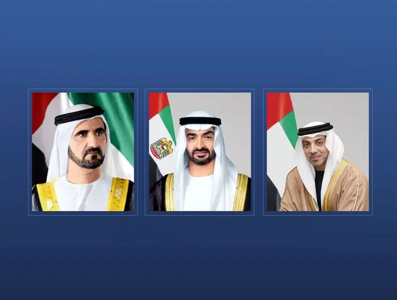 رئيس الدولة ونائباه يعزون خادم الحرمين في ضحايا الهجمات على مطار الملك خالد الدولي