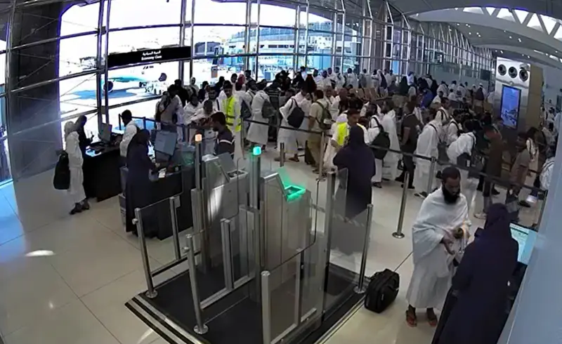 السعودية: 17 قتيلاً في 20 هجوماً لجماعة الحوثي على مطار الرياض