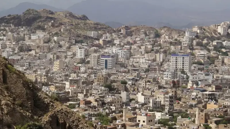 باحث: صمود أبناء تعز واستبسالهم يتحدى حصار ميليشيا الحوثي
